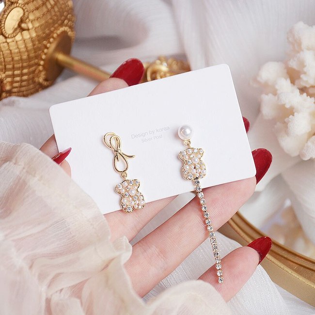 패션 비대칭 여성 귀걸이 미니멀리스트 다이아몬드 큐트 곰  액세서리 보석 장식 생일 선물