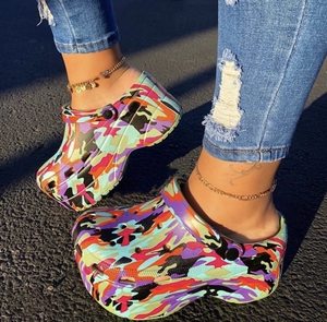 여름 새 여성 레오파드 신발 구멍 슬리퍼 높은 뒤꿈치 샌들 패션 야외 비치 ZAPATOS MUJER 플랫폼 발