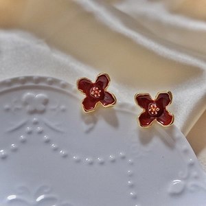 프랑스어 복고풍 포트 스타일 물방울 유약 빨간색 3 차원 작은 꽃 S925 실버 바늘 귀걸이